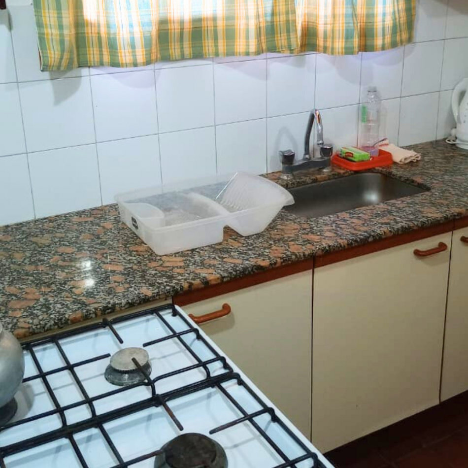 ALQUILER TEMPORAL EN VILLA GESELL CERCA DEL CENTRO PARA 9 PERSONAS