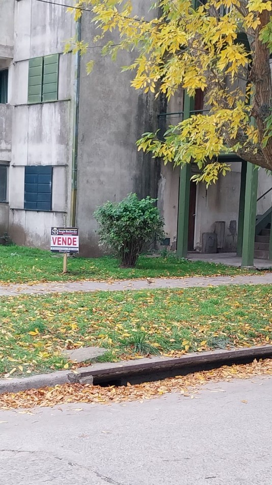 DEPARTAMENTO 3 AMBIENTES EN PLENO CENTRO DE MADARIAGA — ¡VALOR RETASADO!