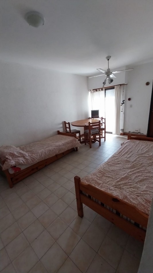 ALQUILER TEMPORAL 2 AMBIENTES PARA 4 PERSONAS ZONA SUR DE GESELL