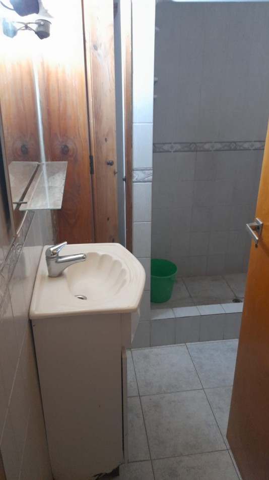 ALQUILER ANUAL- CASA DE 3 AMBIENTES MAS DEPARTAMENTO DE 1AMBIENTE EN ZONA SUR DE VILLA GESELL