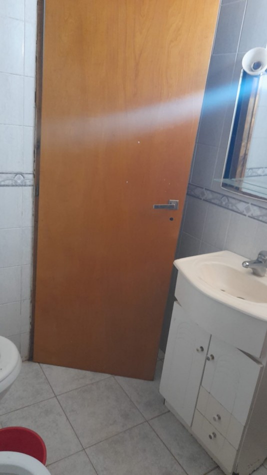 ALQUILER ANUAL- CASA DE 3 AMBIENTES MAS DEPARTAMENTO DE 1AMBIENTE EN ZONA SUR DE VILLA GESELL
