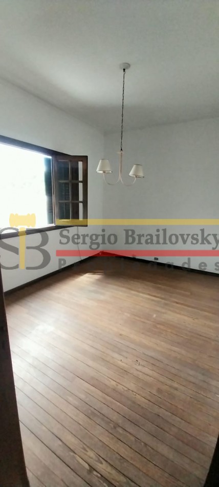 ¡Iconica casa en venta en General Madariaga! - La emblematica residencia del reconocido  Melon Gil 