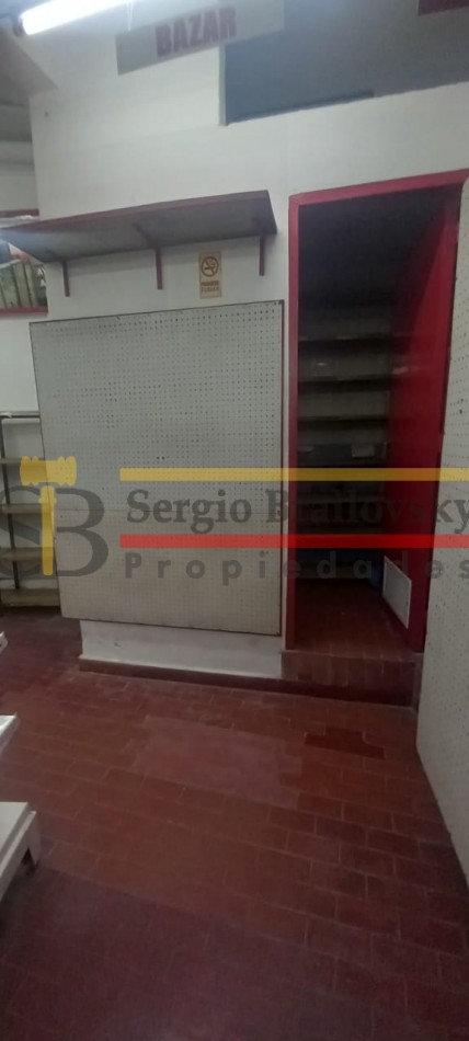 Local en alquiler anual - Zona sur de Villa Gesell, Av. 3