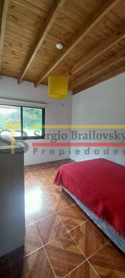 Alquiler Temporal en Mar Azul - Casa de 3 Ambientes con Amplio Parque