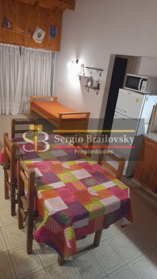 ALQUILER ANUAL- CASA DE 3 AMBIENTES ZONA SUR DE VILLA GESELL