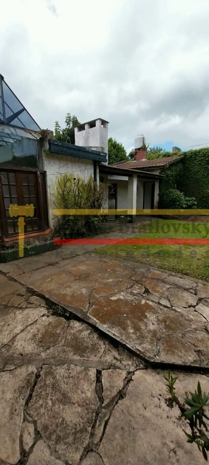 ¡Iconica casa en venta en General Madariaga! - La emblematica residencia del reconocido  Melon Gil 