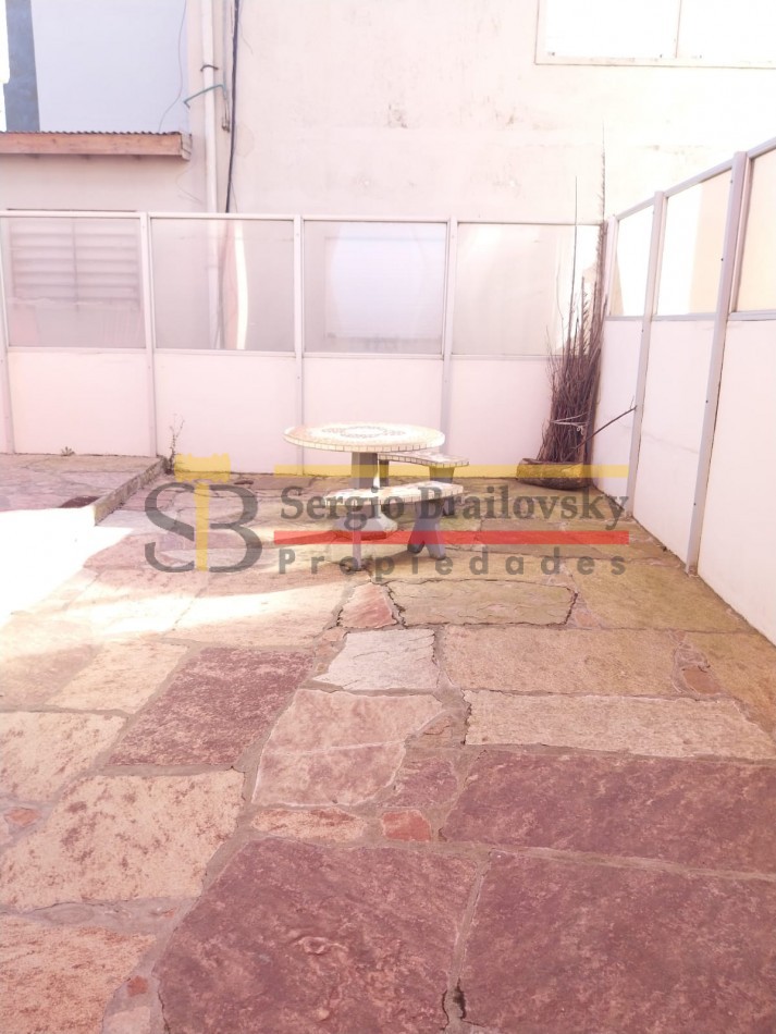 SE VENDE DEPARTAMENTO 2 AMBIENTES FRENTE AL MAR CON GAS NATURAL EN GESELL