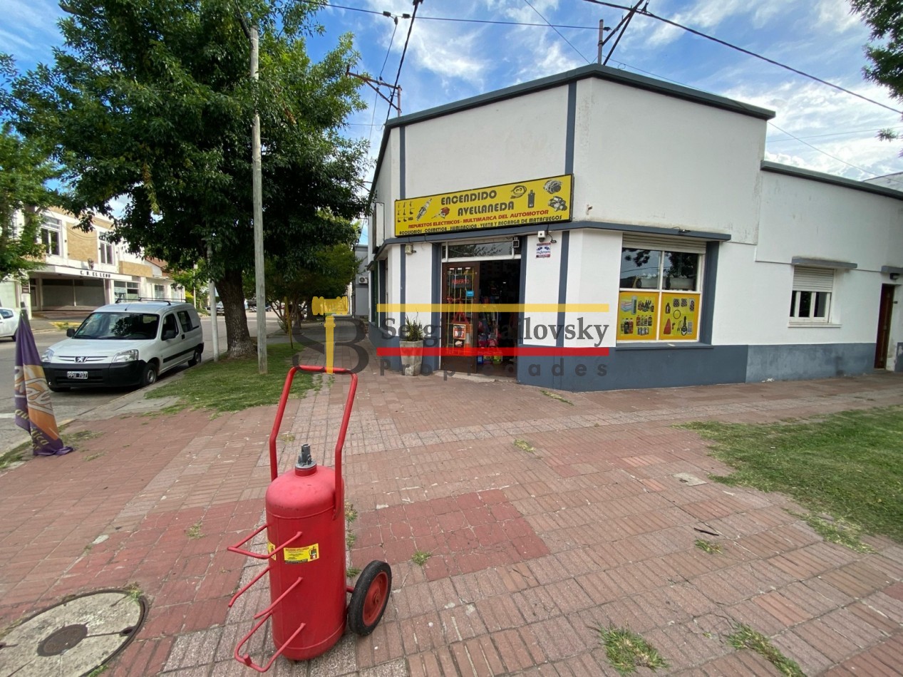 EN VENTA LOCAL CON VIVIENDA IMPORTANTE ESQUINA EN GENERAL MADARIAGA