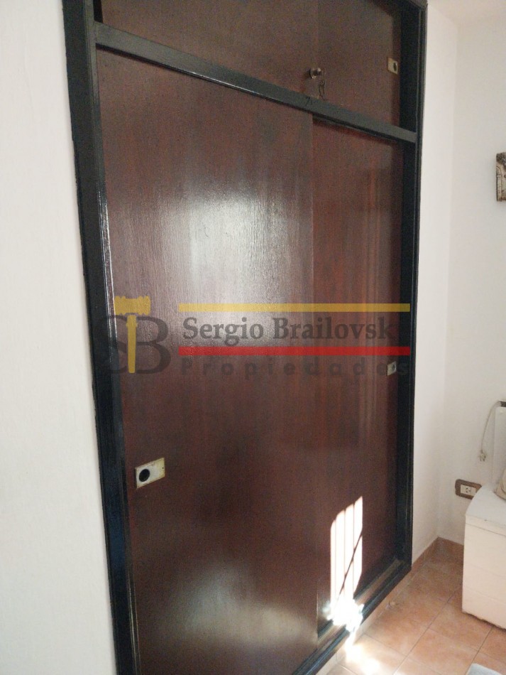 SE VENDE DEPARTAMENTO 2 AMBIENTES FRENTE AL MAR CON GAS NATURAL EN GESELL