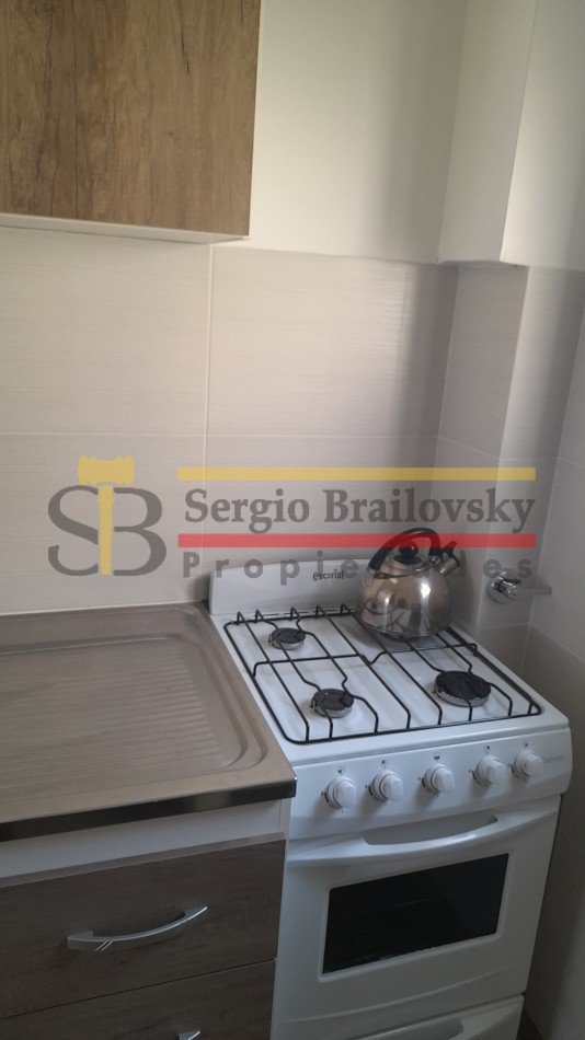 ALQUILER TEMPORAL DEPARTAMENTO  U.F. 11 PARA 4 PERSONAS - VILLA GESELL PLENO CENTRO 