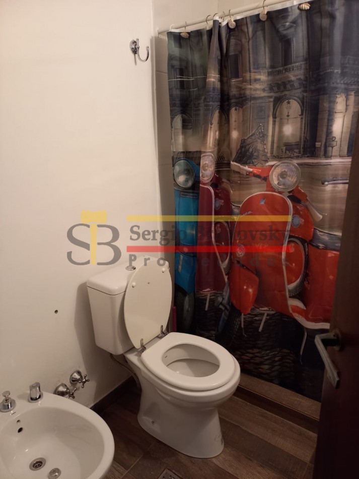 Casa Estilo Colonial en Venta - Pinamar