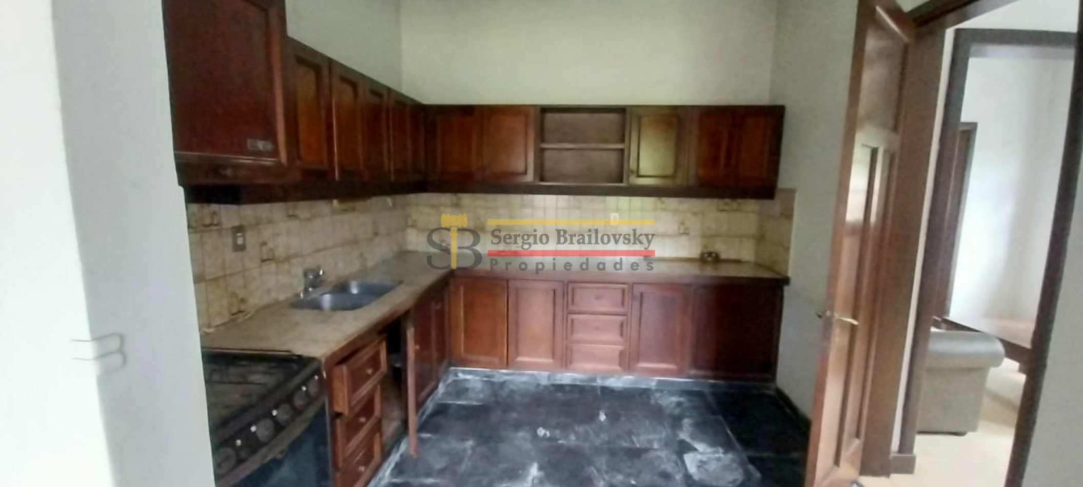 ¡Iconica casa en venta en General Madariaga! - La emblematica residencia del reconocido  Melon Gil 