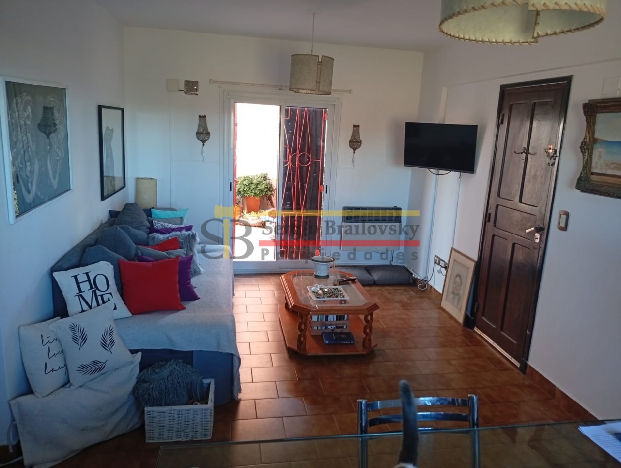 SE VENDE DEPARTAMENTO 2 AMBIENTES FRENTE AL MAR CON GAS NATURAL EN GESELL