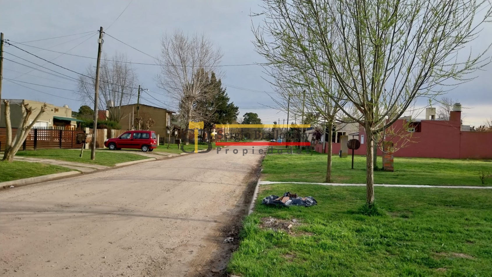 SE VENDE EXCELENTE LOTE EN MADARIAGA, OPORTUNIDAD!