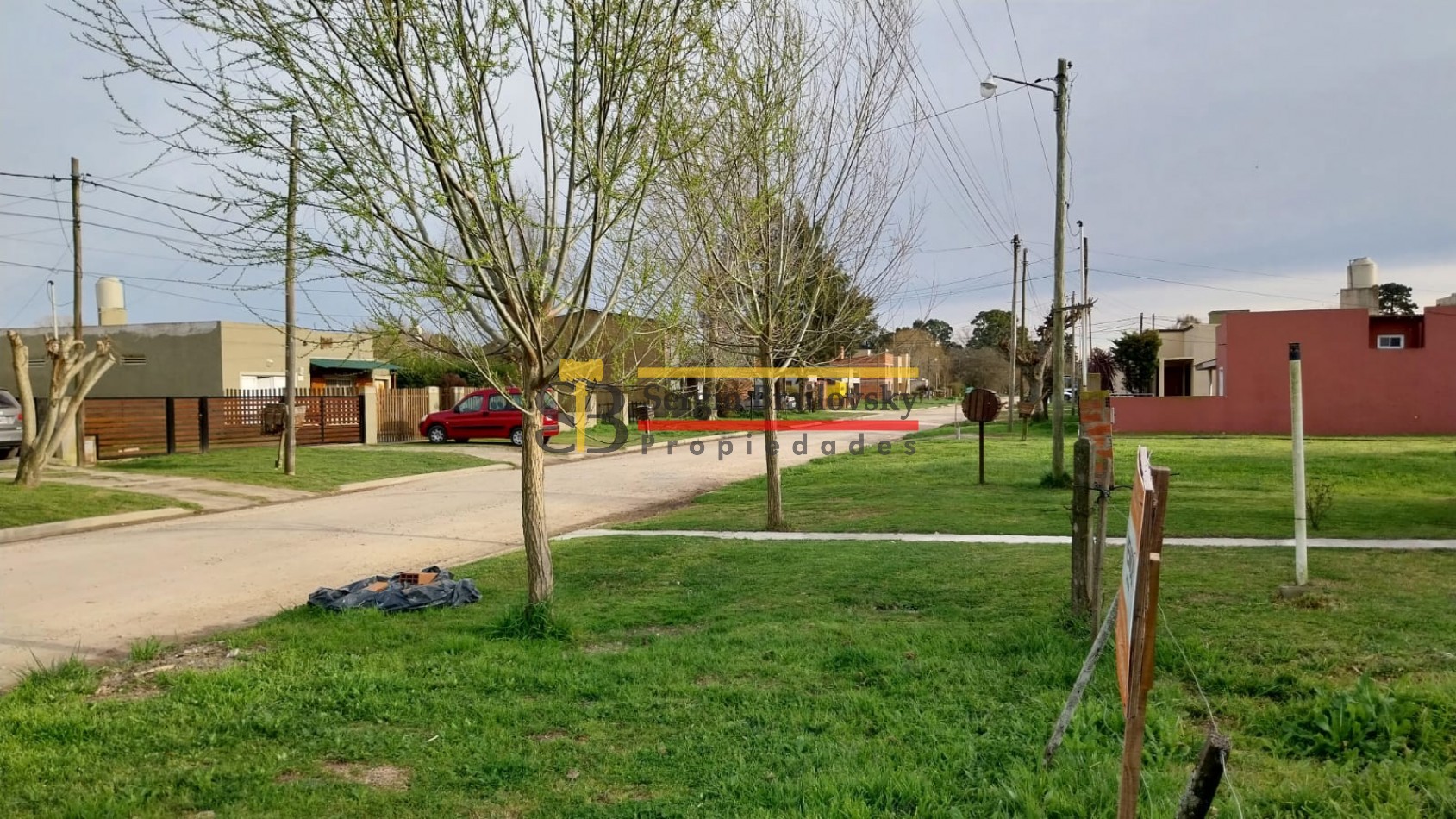 SE VENDE EXCELENTE LOTE EN MADARIAGA, OPORTUNIDAD!