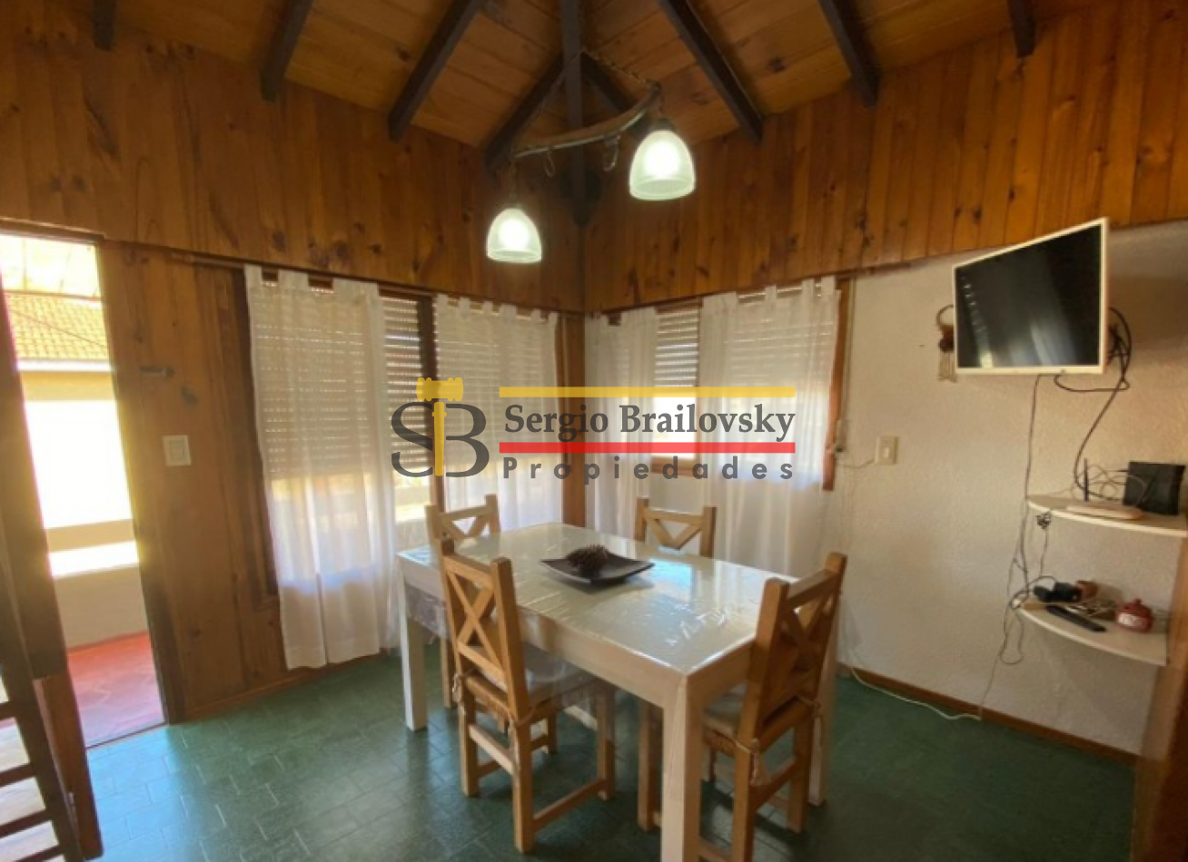 SE VENDE DEPARTAMENTO 2 AMBIENTES  EN VILLA GESELL