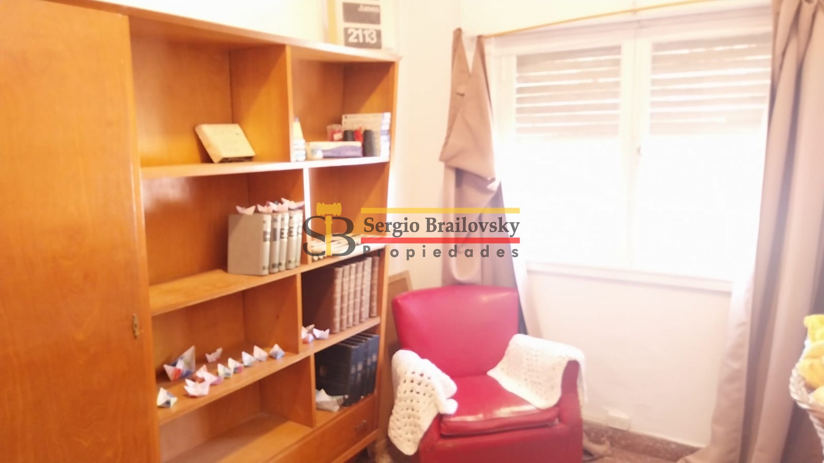 Se Vende  Casa de dos plantas mas local comercial en Gral. Madariaga 