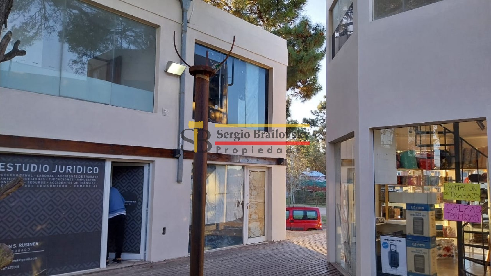 SE VENDE  LOCAL COMERCIAL EN OSTENDE 