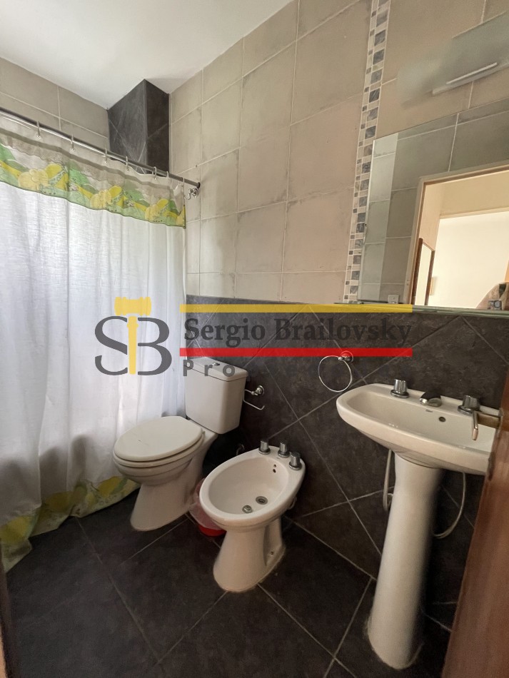 ALQUILER TEMPORAL DEPARTAMENTO 2 AMB. U.F 9 PARA 5 PERSONAS- VILLA GESELL PLENO CENTRO