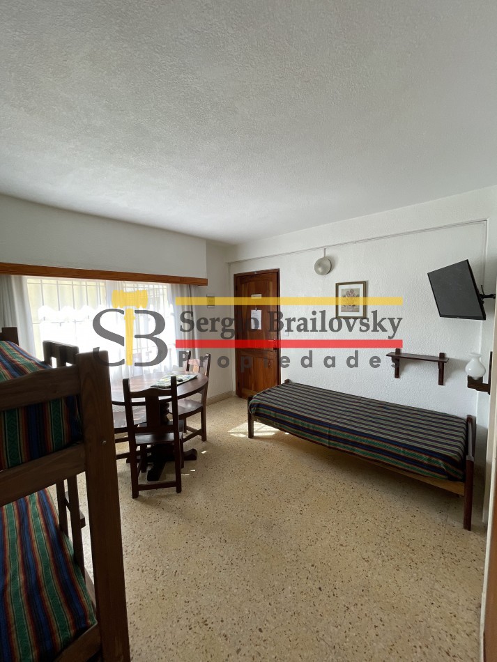 ALQUILER TEMPORAL MONOAMBIENTE U.F. 11 PARA 4 PERSONAS - VILLA GESELL PLENO CENTRO 
