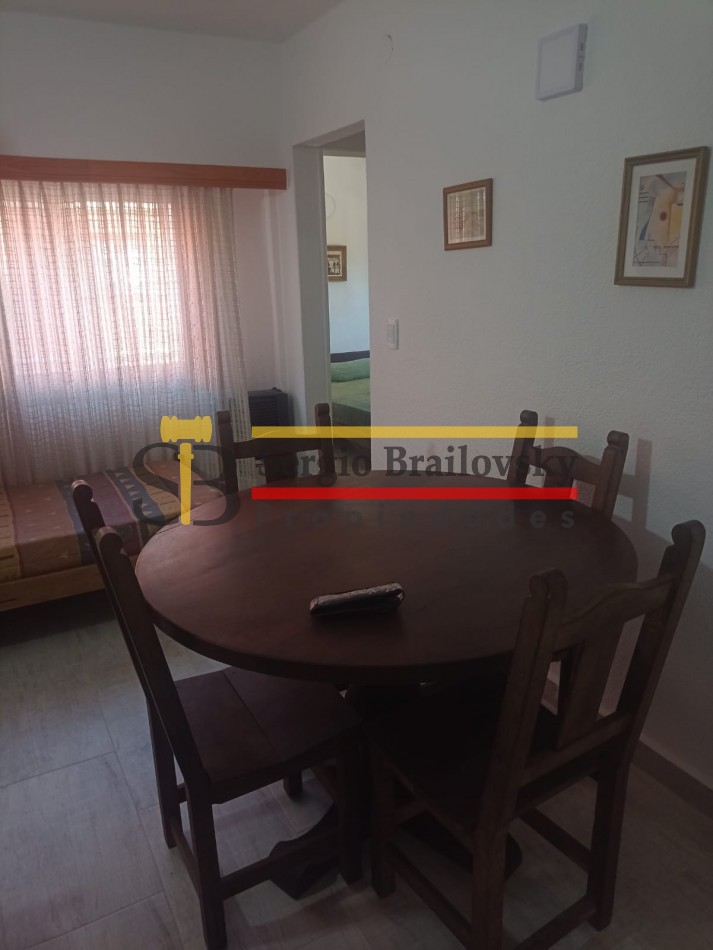 ALQUILER TEMPORAL DEPARTAMENTO 2 AMB. U.F 9 PARA 5 PERSONAS- VILLA GESELL PLENO CENTRO