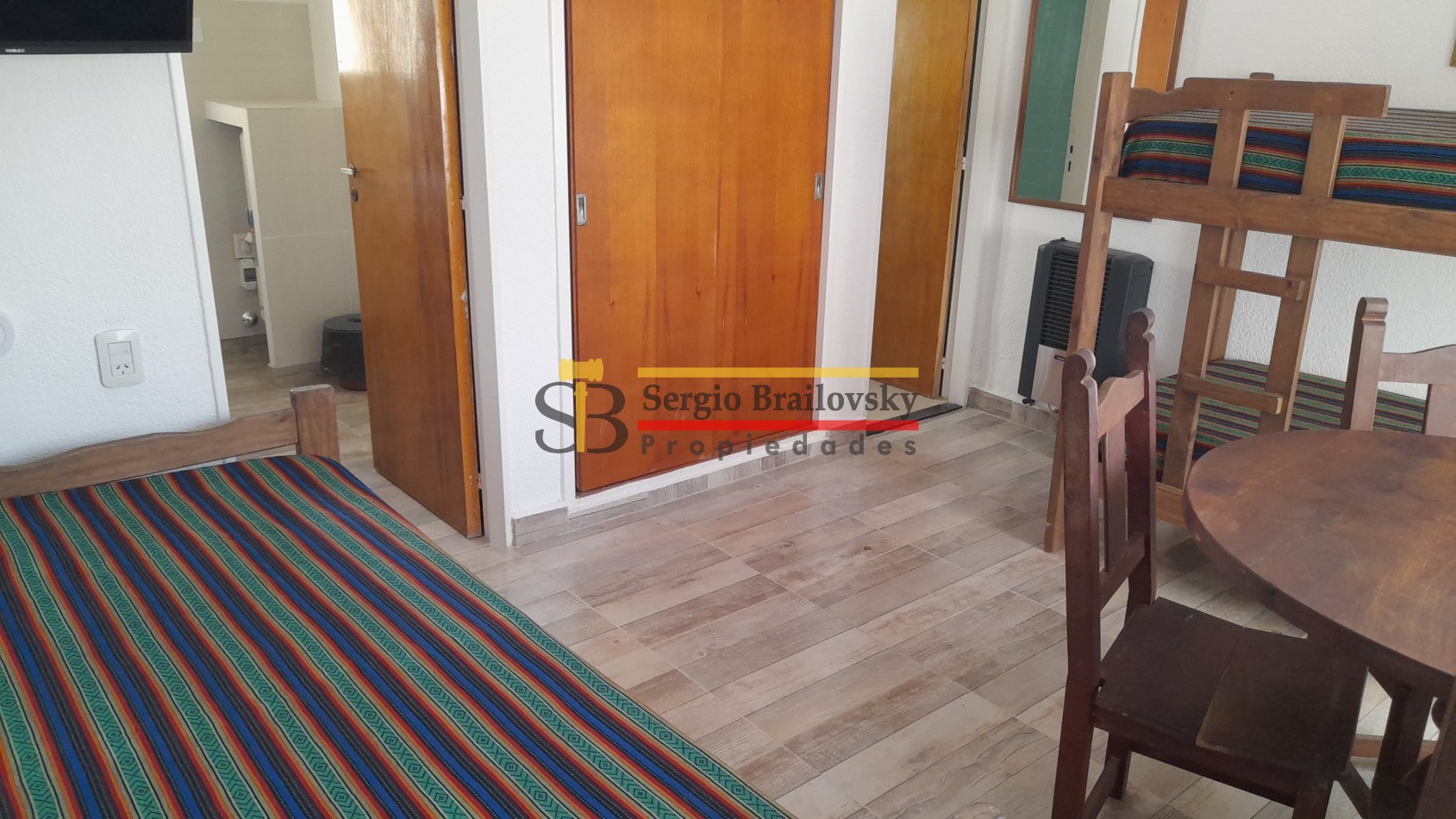 ALQUILER TEMPORAL MONOAMBIENTE U.F. 11 PARA 4 PERSONAS - VILLA GESELL PLENO CENTRO 