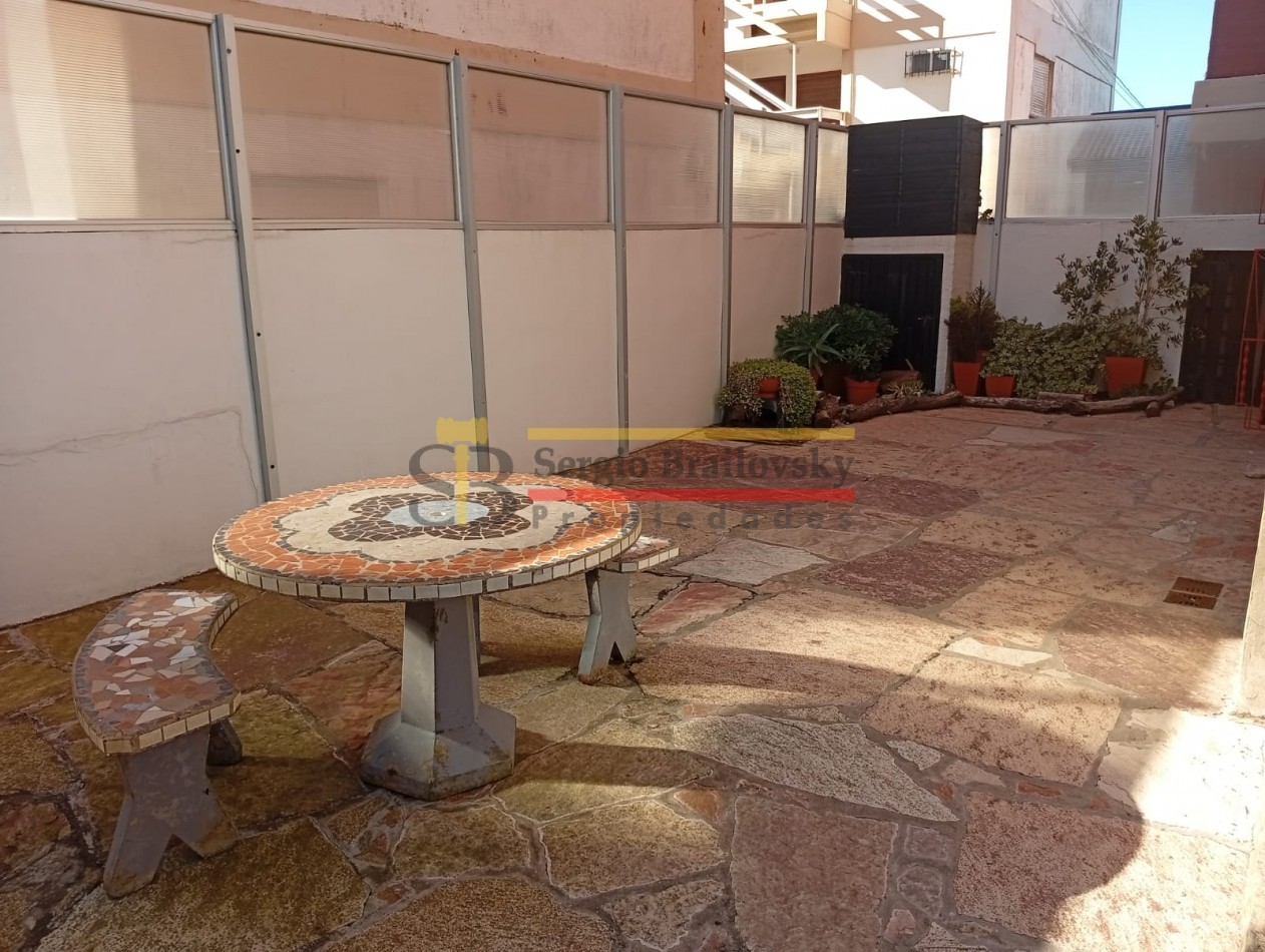 SE VENDE DEPARTAMENTO 2 AMBIENTES FRENTE AL MAR CON GAS NATURAL EN GESELL
