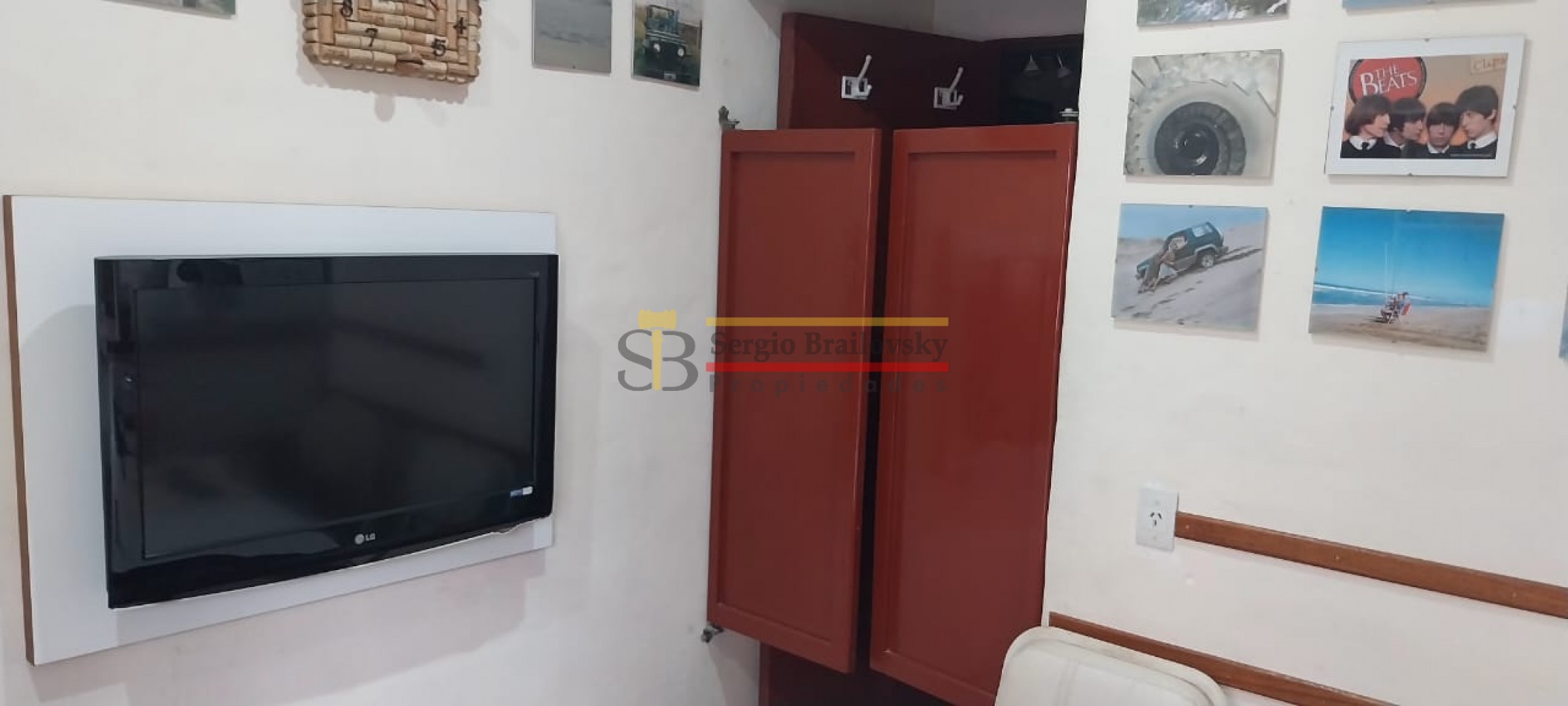 Oportunidad comercial y residencial en Av. 3 - Local, departamento y cochera