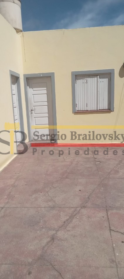 VENTA EN BLOCK, CHALET 3 AMB MAS 8 HABITACIONES INDEPENDIENTES CON BAÑO PRIVADO