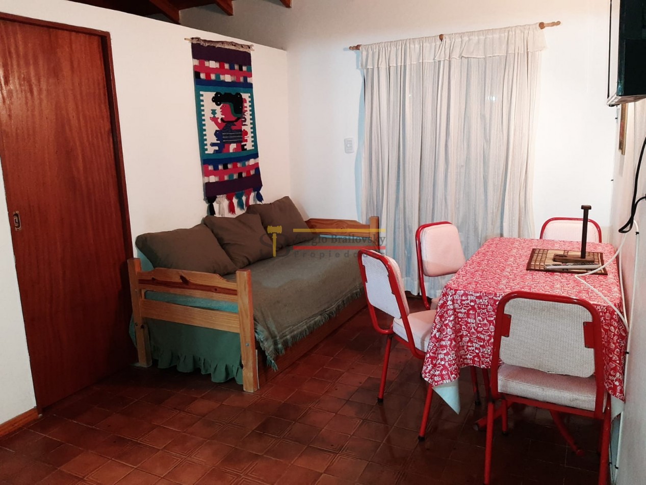 ALQUILER TEMPORAL EN VILLA GESELL CERCA DEL CENTRO PARA 9 PERSONAS