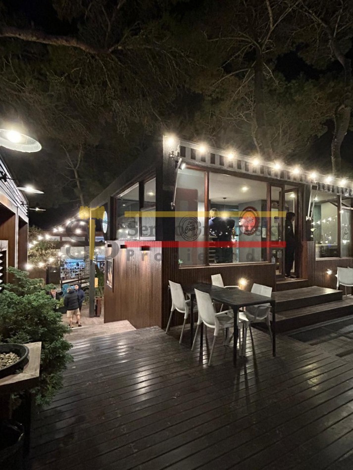 SE VENDE FONDO DE COMERCIO - Heladeria El Colonial en Mar de las Pampas