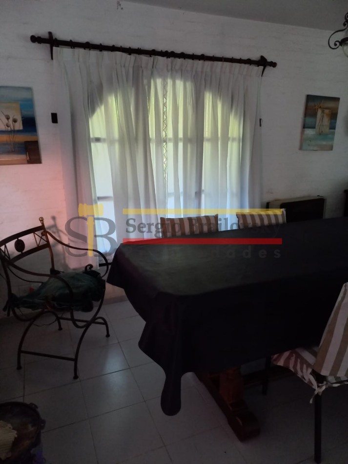  Casa Estilo Colonial en Venta - Pinamar