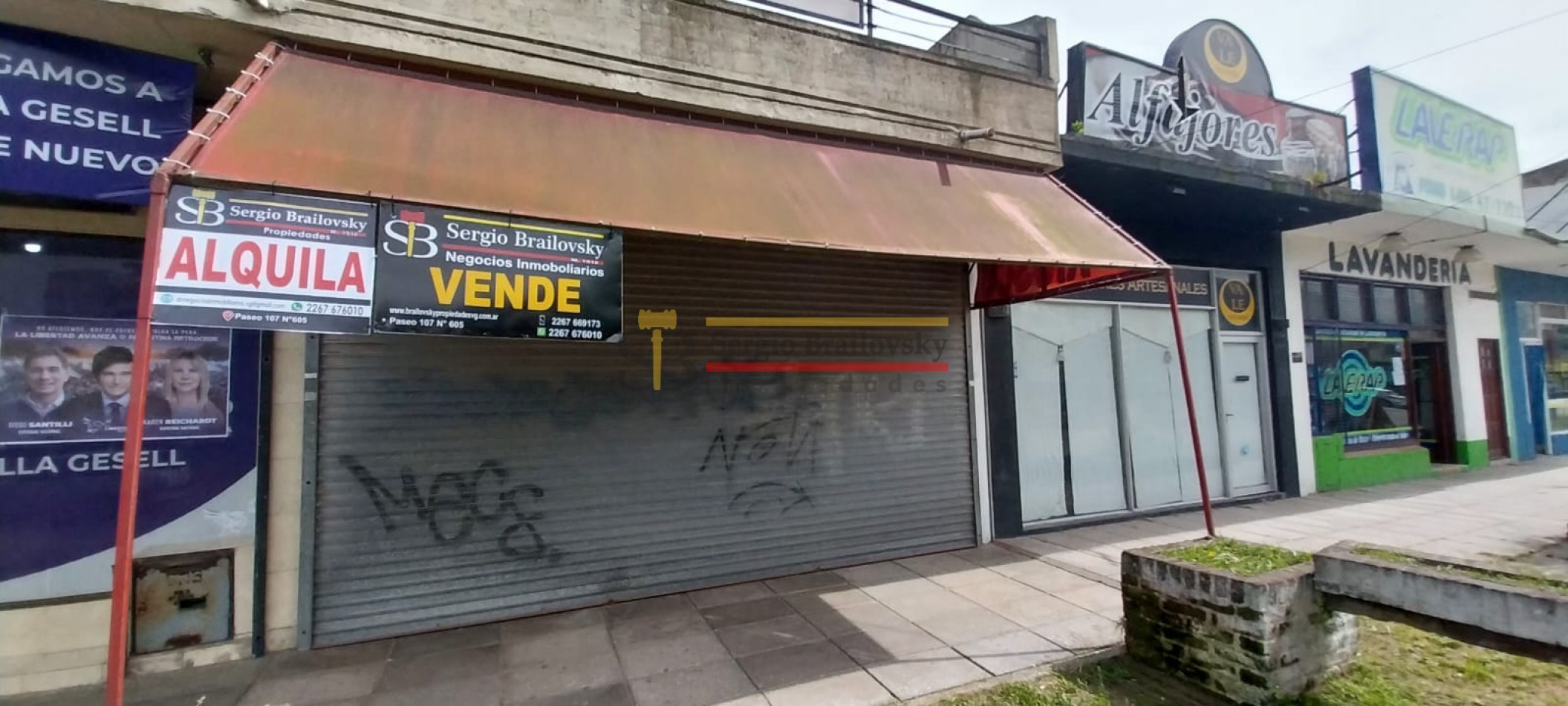 Oportunidad comercial y residencial en Av. 3 - Local, departamento y cochera