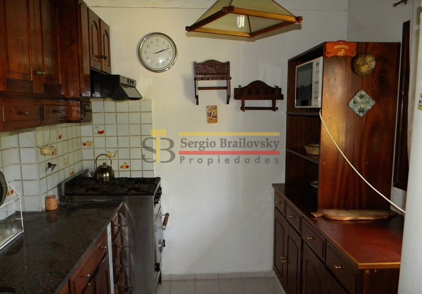 CASA EN ALQUILER TEMPORAL EN VILLA GESELL- BARRIO NORTE