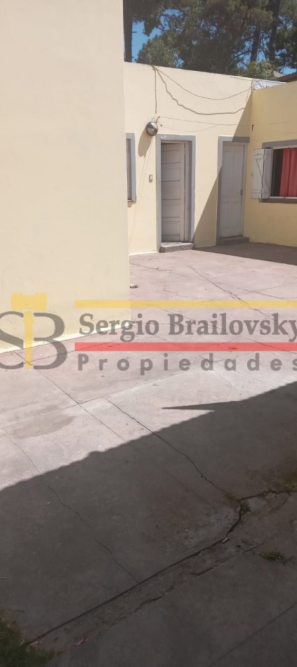 VENTA EN BLOCK, CHALET 3 AMB MAS 8 HABITACIONES INDEPENDIENTES CON BAÑO PRIVADO