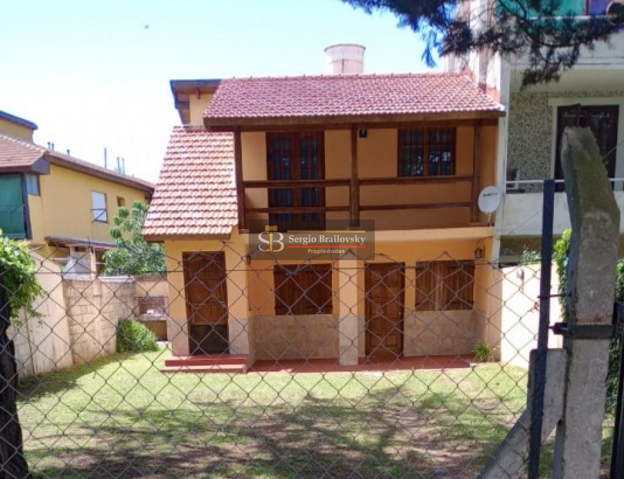 ALQUILER TEMPORAL EN VILLA GESELL DPTO TIPO CASA PLANTA ALTA PARA 4 PERSONAS