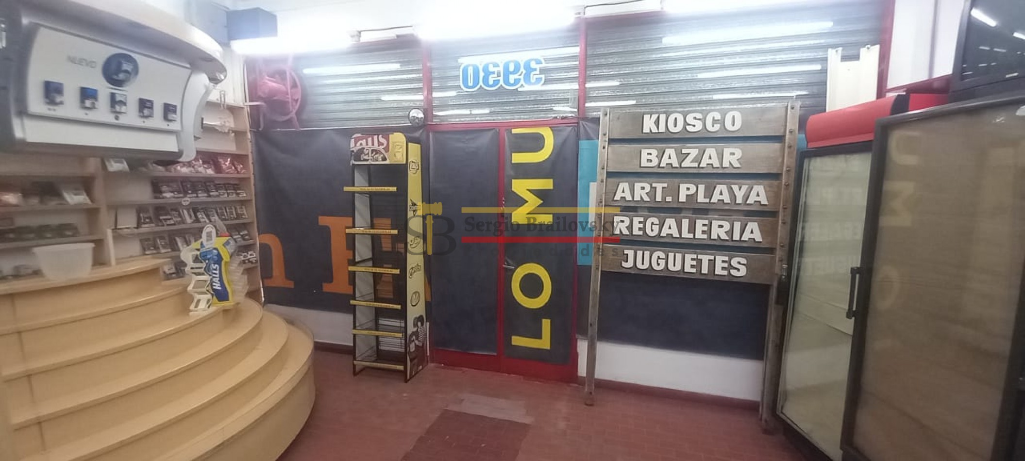 Oportunidad comercial y residencial en Av. 3 - Local, departamento y cochera