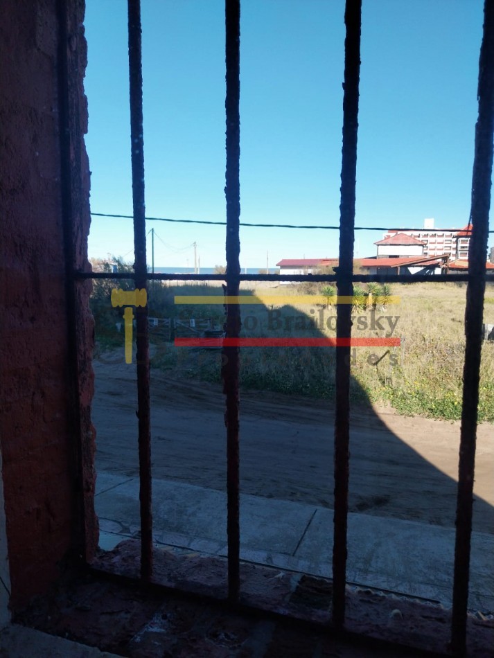 SE VENDE DEPARTAMENTO 2 AMBIENTES FRENTE AL MAR CON GAS NATURAL EN GESELL