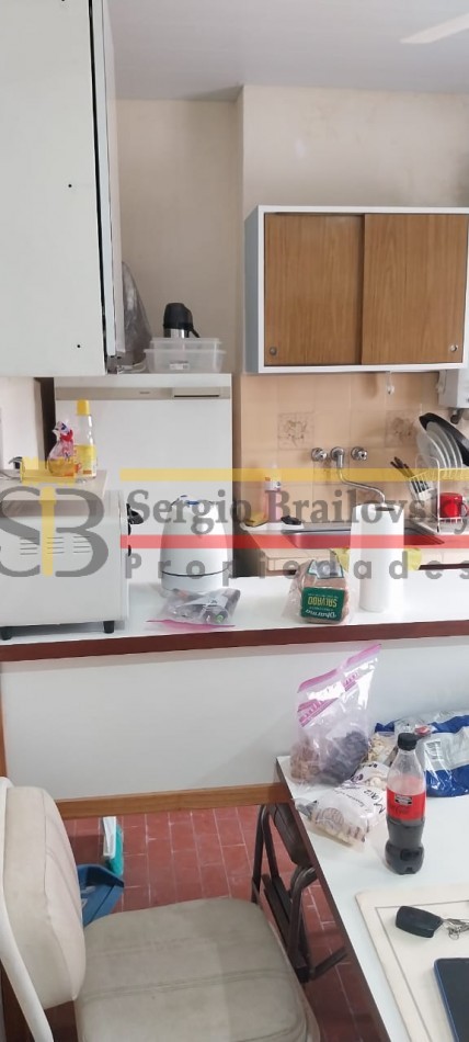 Oportunidad comercial y residencial en Av. 3 - Local, departamento y cochera