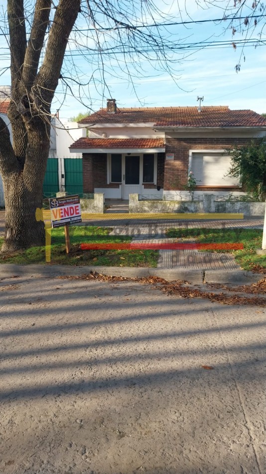 HERMOSA CASA 3 AMBIENTES A LA VENTA EN MADARIAGA