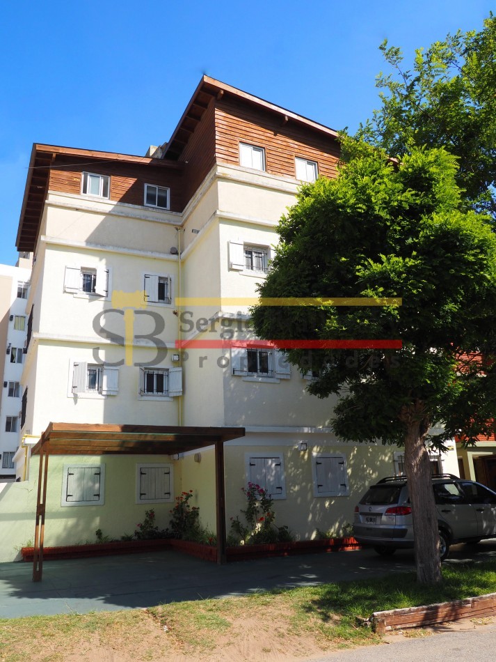 ALQUILER TEMPORAL DEPARTAMENTO  U.F. 11 PARA 4 PERSONAS - VILLA GESELL PLENO CENTRO 