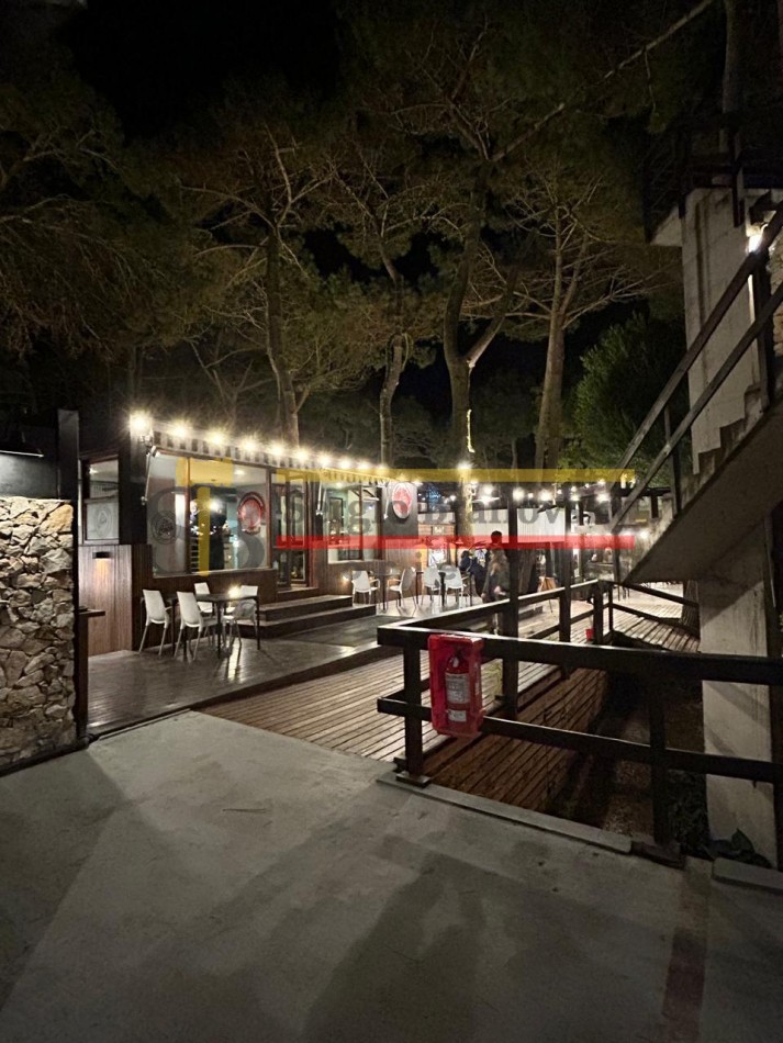 SE VENDE FONDO DE COMERCIO - Heladeria El Colonial en Mar de las Pampas