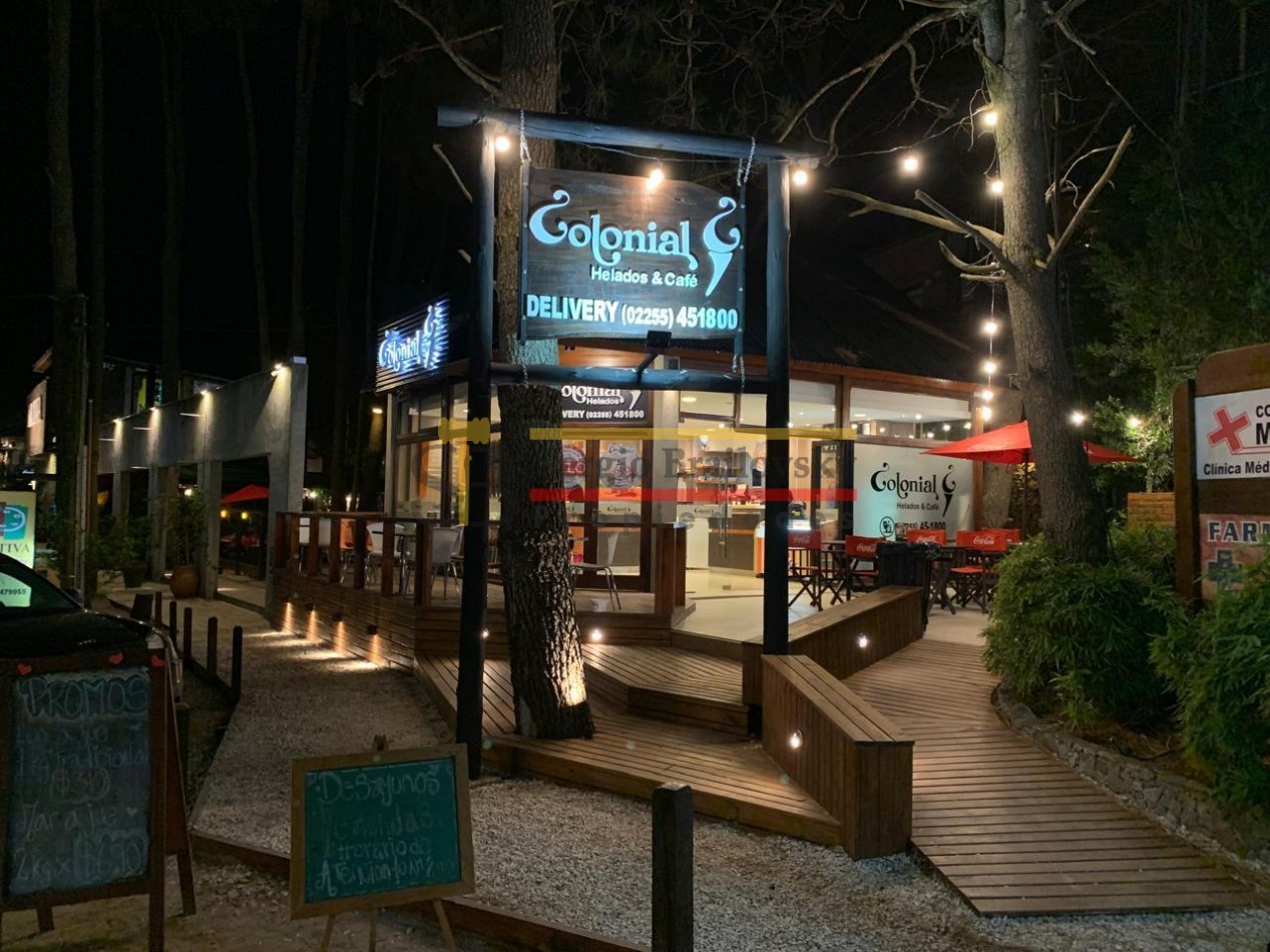 SE VENDE FONDO DE COMERCIO - Heladeria El Colonial en Mar de las Pampas