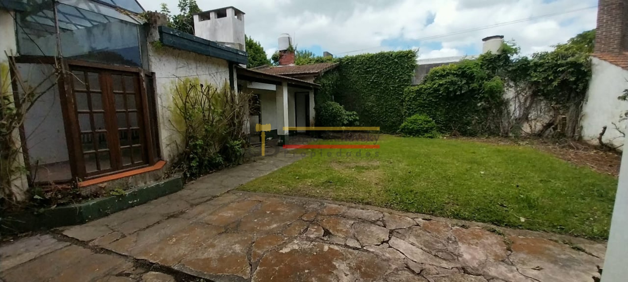 ¡Iconica casa en venta en General Madariaga! - La emblematica residencia del reconocido  Melon Gil 