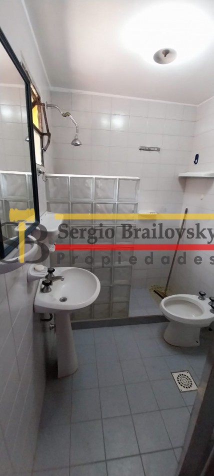  El Barba - Venta en Block en 104 y Av. 7 Casa + 2 Duplex Oportunidad de Inversion con Excelente Rentabilidad