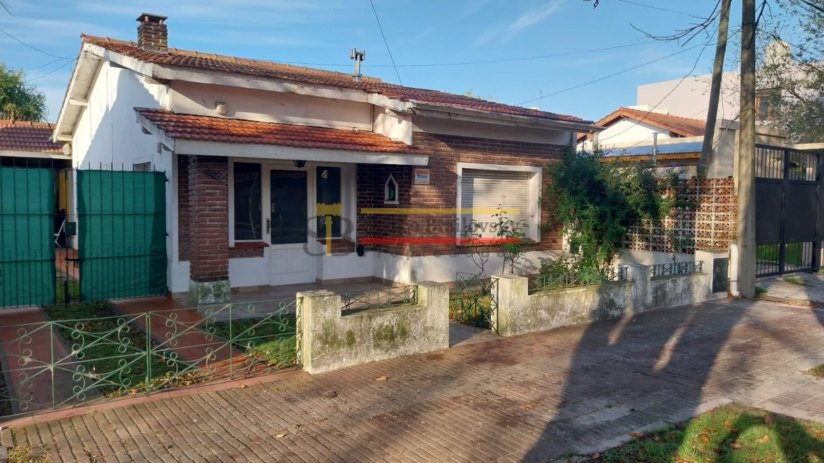 HERMOSA CASA 3 AMBIENTES A LA VENTA EN MADARIAGA