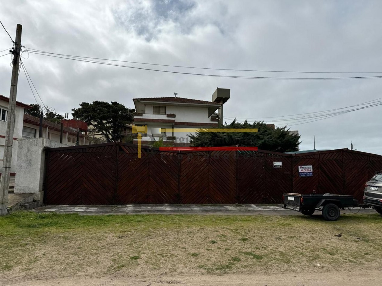 SE VENDE HERMOSO DEPARTAMENTO DE 3 AMBIENTES ZONA SUR DE GESELL