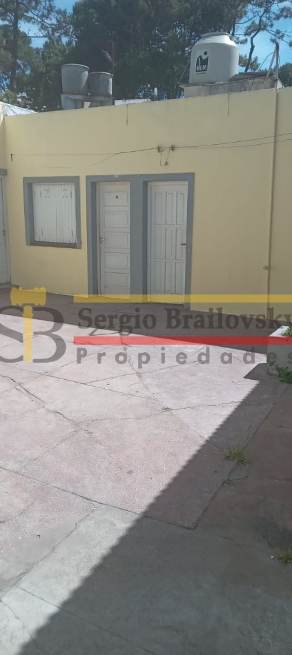 VENTA EN BLOCK, CHALET 3 AMB MAS 8 HABITACIONES INDEPENDIENTES CON BAÑO PRIVADO