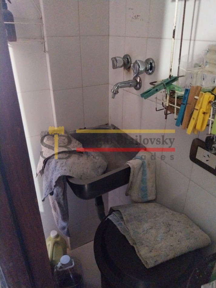 SE VENDE DEPARTAMENTO 2 AMBIENTES FRENTE AL MAR CON GAS NATURAL EN GESELL