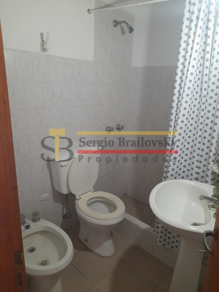 VENTA CABAÑA MONOAMBIENTE- EXCELENTE UBICACION EN VILLA GESELL